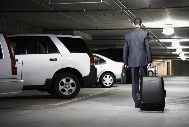 Sicher parken am Flughafen