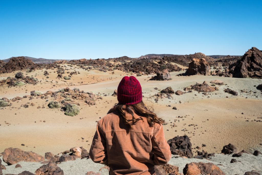 Die Kanaren sind warm, sonnig und unheimlich abwechslungsreich: Eine Wanderung im Teide Nationalpark (Bild) gehört auf Teneriffa einfach dazu. Foto: Unsplash